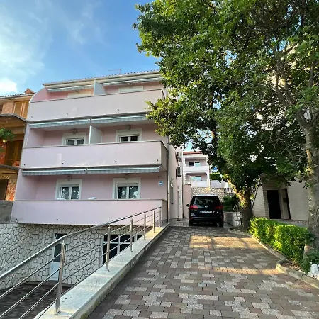 Moro Crikva Apartmán *